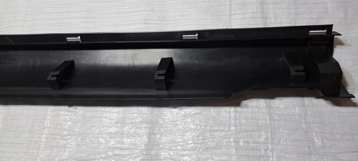 VOLVO XC60 MOULURE SEUIL GAUCHE 31349587