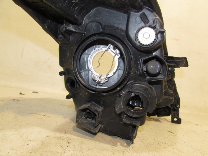 PHARE AVANT GAUCHE SUZUKI BALEON II 15-