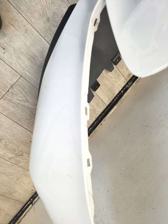 PARE-CHOCS AVANT TOYOTA AYGO X AVANT 2021