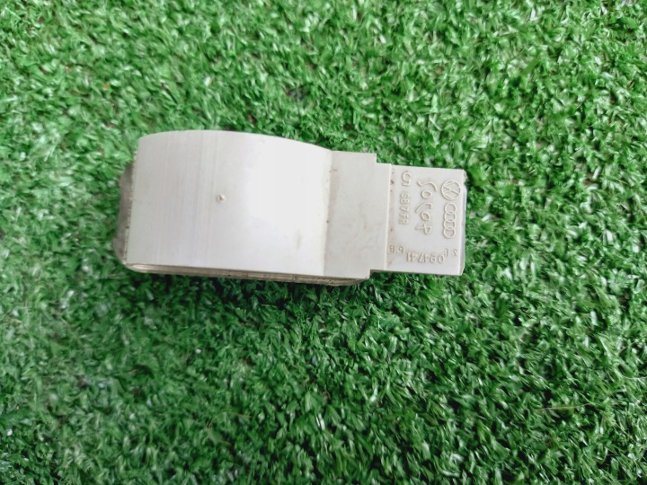 VOLKSWAGEN OE 3B0947415B 3B0 947 415 B