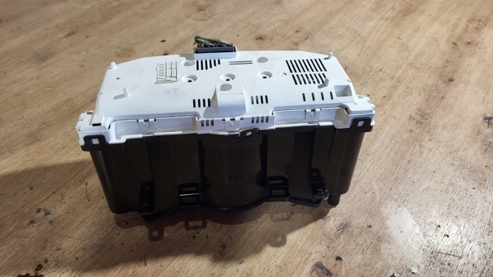 COMPTEUR TABLEAU DE BORD HONDA CIVIC VIII 8 HAYON 5D UFO 2,2 I-CTDI HR0342107