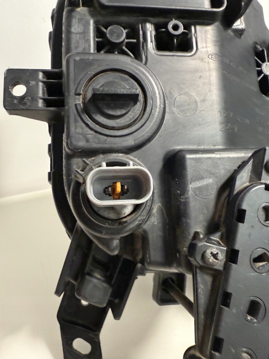 KIA SPORTAGE IV LIFT PHARE GAUCHE LED PHARES ANTIBROUILLARD 92201-F1600