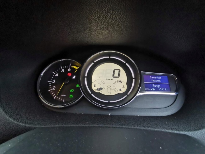 RENAULT MEGANE CAPTEUR COUSSINS AÉRIEN SRS 2010 1.6L 988310002R 9883 1