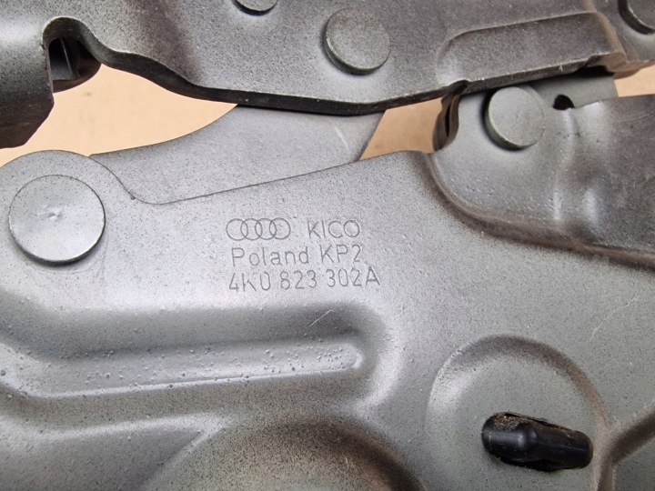 AUDI A6 C8 4K CHARNIÈRE CAPOTS COUVERCLES MOTEUR GAUCHE DROIT 4K0823301A 4K0823302A