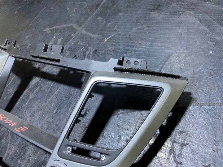 HYUNDAI TUCSON II III 2 3 CHÂSSIS PANNEAU CHÂSSIS GRILLE RADIO NAVIGATION TABLEAU DE BORD