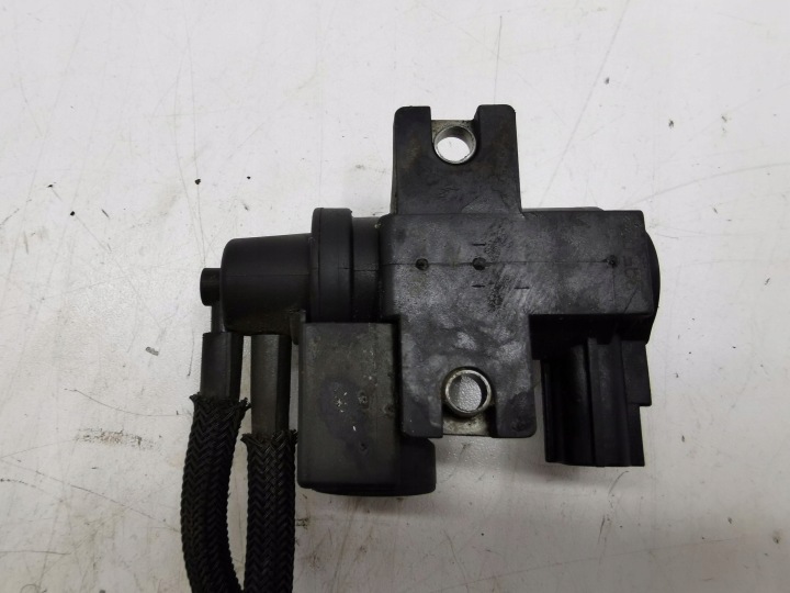 TOYOTA AVENSIS T250 2005 SOUPAPE PODCISNIENIOWY 258190R011