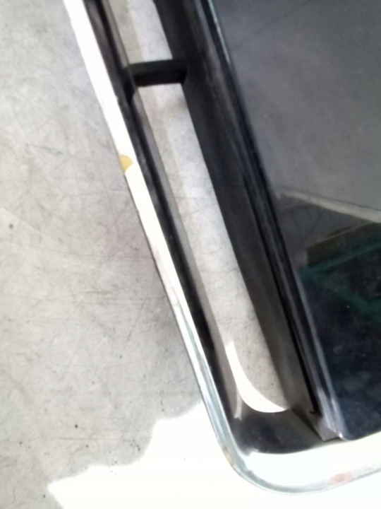 AUDI A2 99- CALANDRE RADIATEUR GRILLE CLAPET 8Z0853692A