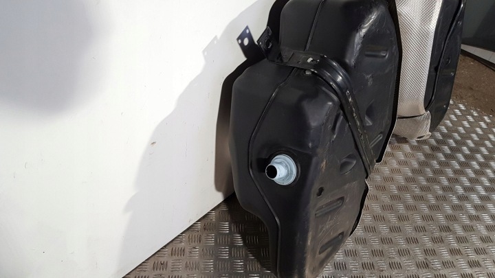 JEEP GRAND CHEROKEE WL 3.6 LIMITED RÉSERVOIR CARBURANTS COMPLET 2023-