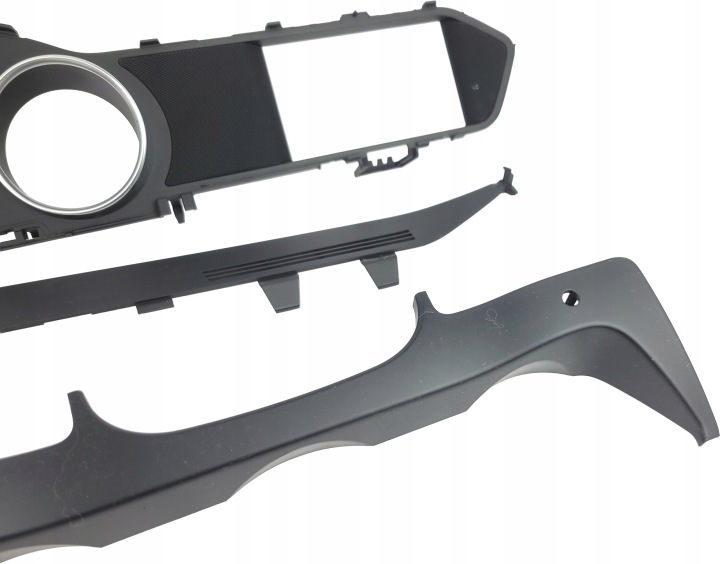 MERCEDES W204 LIFT CHÂSSIS CHÂSSIS TABLEAU DE BORD ÉCRAN A2046890039