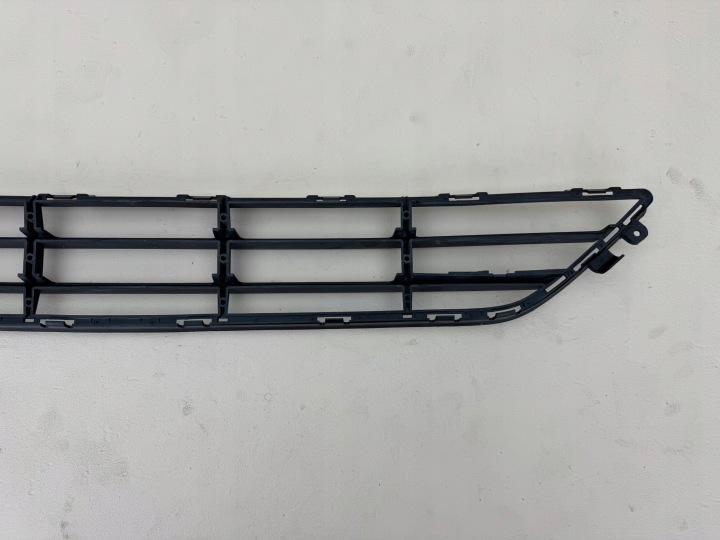 VOLVO XC90 II 2 14R- GRILLE CALANDRE PARE-CHOCS CENTRALE 31353373