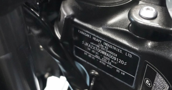 KAWASAKI AVEC KAWASAKI Z1000 SX 2019R SALON TARNOW 1.1 ESSENCE 142KM