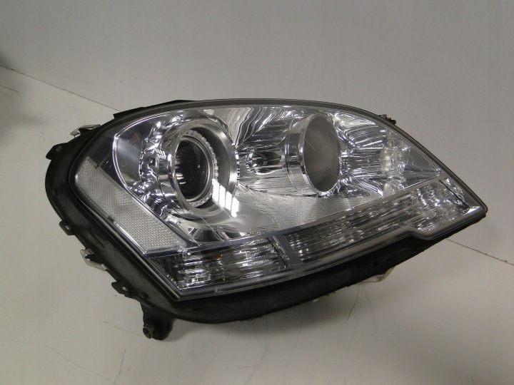 MERCEDES ML W164 164 LIFT PHARE XÉNON DROITE XÉNON