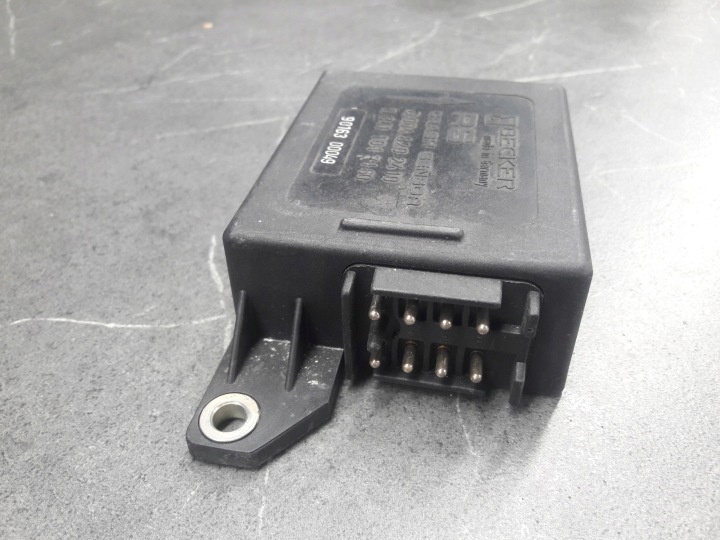 0048202410 CAPTEUR AIRBAG MERCEDES W124 W201