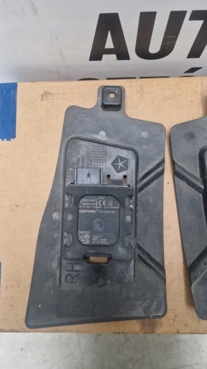 DODGE CHALLENGER 20 21 22 MODULE BLIS CAPTEUR RADAR 04672862AB NR 24