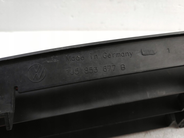 VW BORA CALANDRE GRILLE PARE-CHOCS AVANT 1J5853677B
