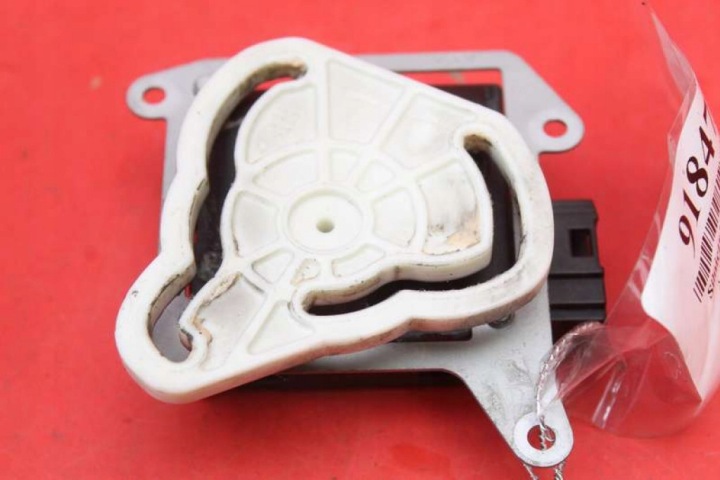 PETIT MOTEUR RÉCHAUFFEURS 4F0820511BC AUDI A8 D3 4.2 TDI 326 KM 05-07