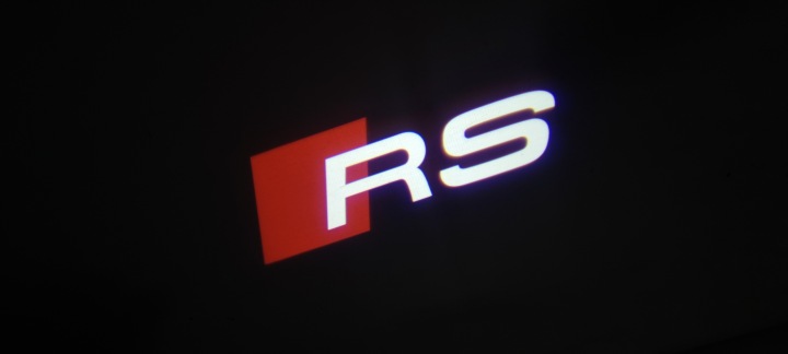 PROJECTEUR PORTES LED AUDI RS 4S0947409G 4S0947410G
