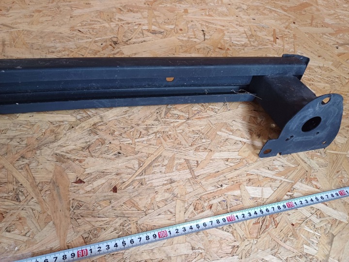 POUTRE ARRIÈRE RENAULT KANGOO IV 24967580