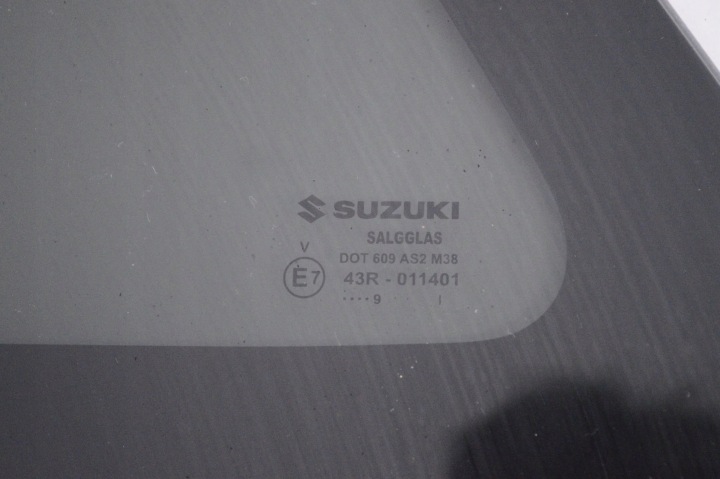 SUZUKI VITARA (LY) 2019 GAUCHE CÔTÉ VITRE CARROSSERIE ARRIÈRE