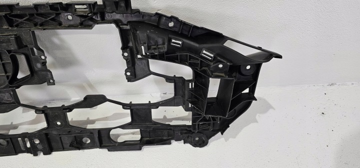 RENFORCEMENT GRILLE DE RADIATEUR AVANT AUDI Q8 S-LINE LIFT 2025