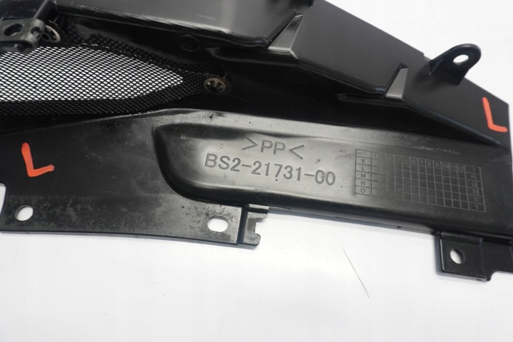 YAMAHA MT-09 17-20 PLASTIQUE DÉFLECTEUR D'AIR GAUCHE ARRIÈRE