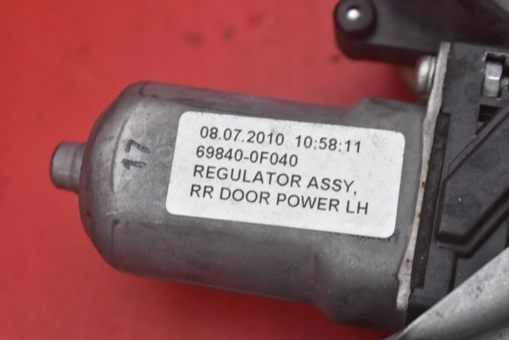 ÉLÉVATEUR VITRES GAUCHE ARRIÈRE 69840-0F040 TOYOTA VERSO 1 I 09-13