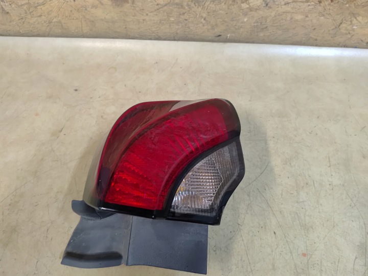 FIAT TIPO II UNIVERSEL PHARE DROIT ARRIÈRE 0520939160E