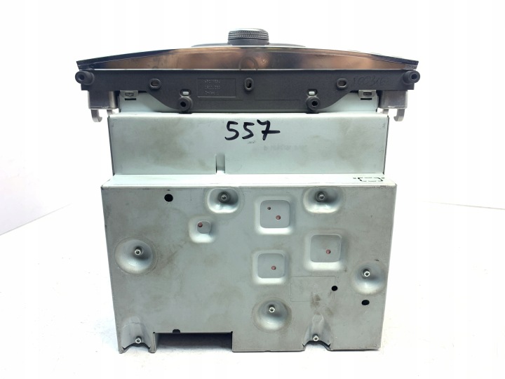 MERCEDES W204 RADIO CD NAVI COMAND A2048709694
