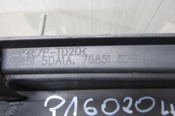 MOULURE SEUIL GAUCHE INFINITI Q30 QX30 76851 5DA1A