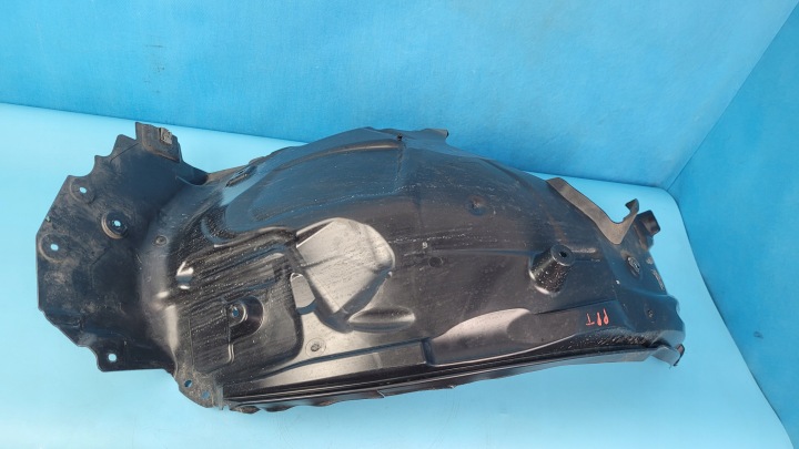 MERCEDES W206 C220 23R PASSAGE DE ROUE DROIT AVANT ARRIÈRE PIÈCE A2068840600