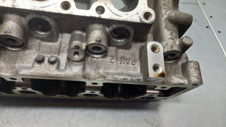 CULASSE MOTEUR SKODA FABIA 1.2B 03D103374F