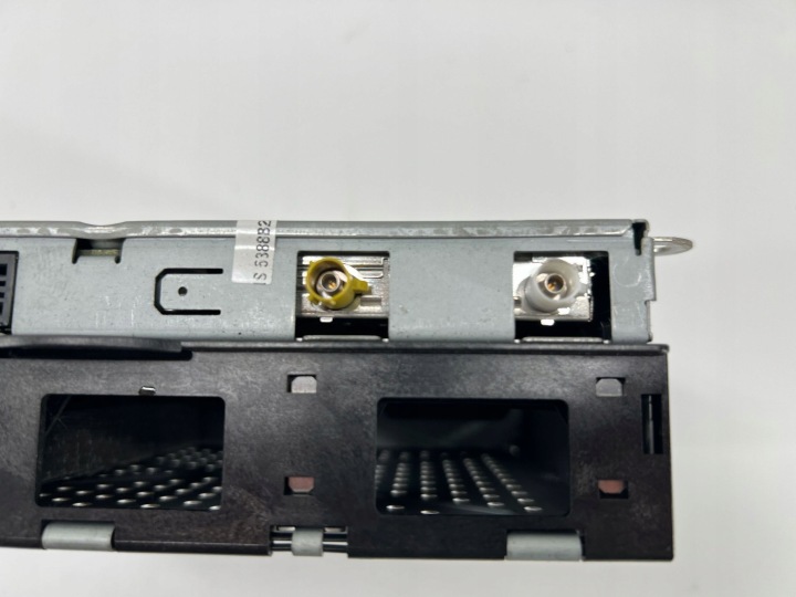 AUDI Q7 4L MODULE SYNTONISEUR RADIO 4E0910541Q