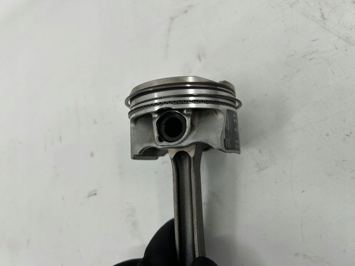 PISTON AVEC BIELLE SUZUKI VITARA III 2023R 1.4 K14D