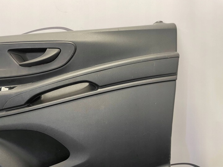 GARNITURE COLLECTEUR DROIT AVANT MERCEDES VITO W447