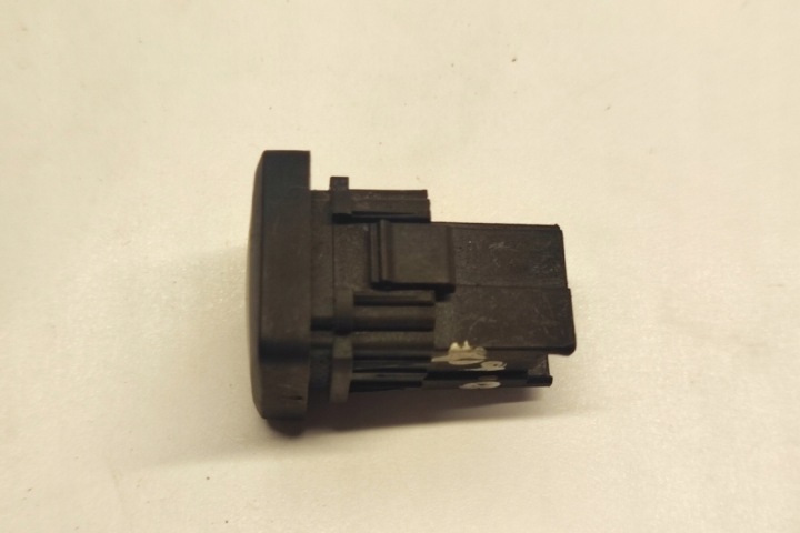 BOUTON OUVERTURE COUVERCLES DE COFFRE COUVERCLES DE COFFRE FORD USA MUSTANG COUPÉ FR3T19B514AAW