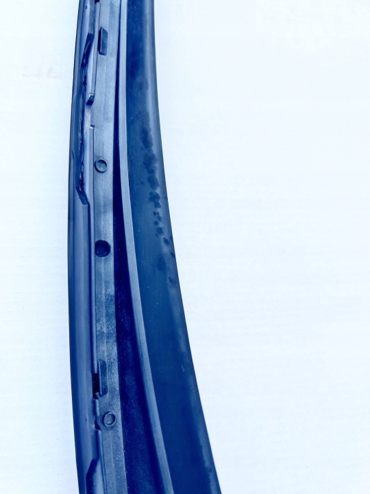 RENAULT VEL SATIS MOULURE PARE-BRISE RACLOIR GAUCHE 8200012941