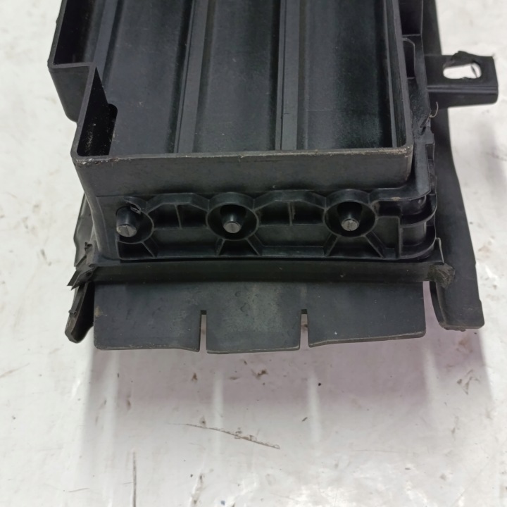 BMW X3 G45 2024 JALOUSIE STORE GUIDE D'AIR AVANT TB02487