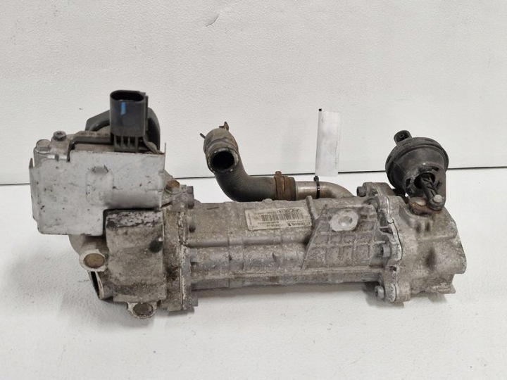 HYUNDAI TUCSON III 3 1.7 CRDI RADIATEUR GAZ D'ÉCHAPPEMENT EGR 28410-2A600 28420-2A610