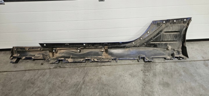MOULURE SEUIL SEUIL DROIT LEXUS LC ORIGINAL 75853-11020