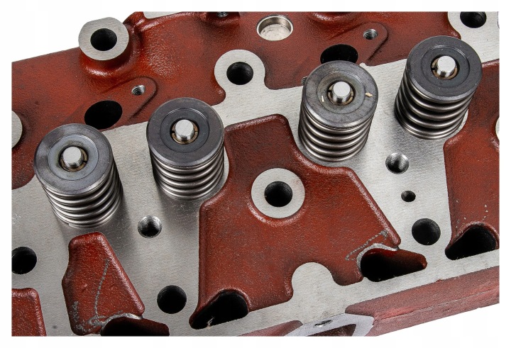 CULASSE MOTEUR C-385 URSUS 4 PISTONS AVEC SOUPAPES ENSEMBLE JOINTS