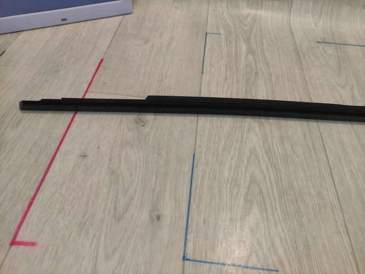 AUDI Q5 MOULURE RACLOIR PORTES GAUCHE AVANT 80A853283