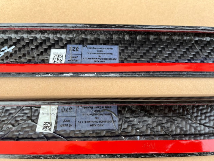 CARBONE MOULURE SEUIL SEUIL MERCEDES AMG GT 63 4- DOOR A290 CARBONE