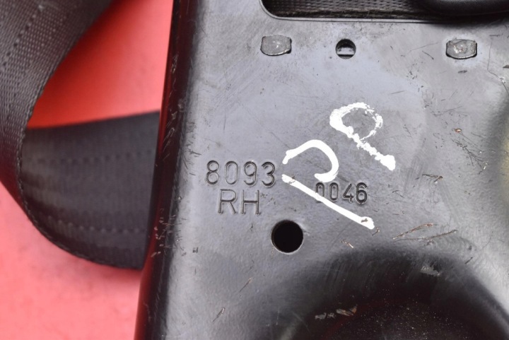 CEINTURE DE SÉCURITÉ DROIT AVANT 30661913 VOLVO XC90 02-06