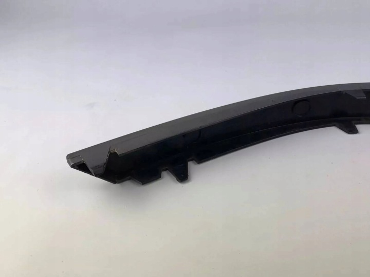 BMW 7 E65 E66 2002 ARRIÈRE CÔTÉ DROITE MOULURE SOUS LAMPE ARRIÈRE