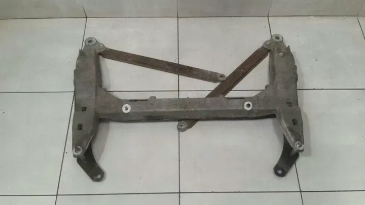 PORSCHE 911 996 BEAM SUBFRAME AVANT 99634110115 AXLE CARRIER