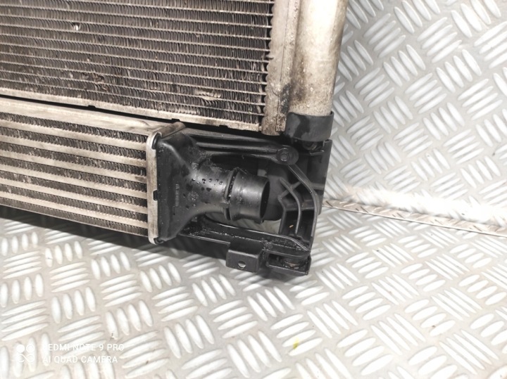 RADIATEURS RADIATEUR EAU ÉCHANGEUR AIR-AIR VENTILATEUR FIAT PUNTO 1.3 M-JET