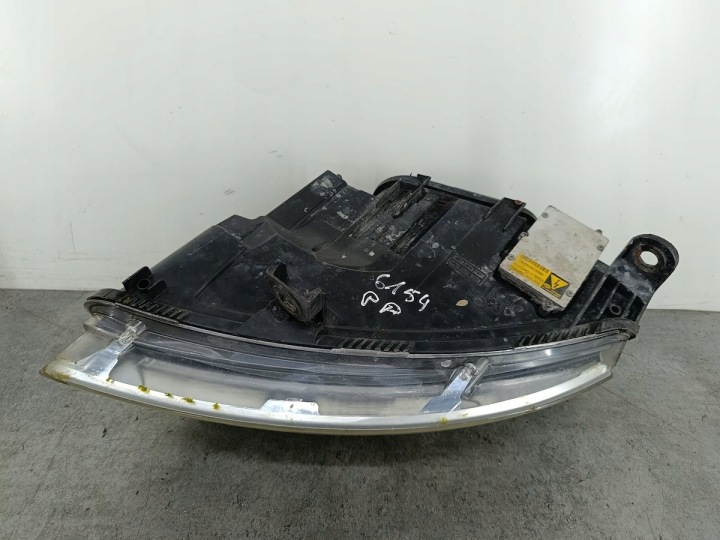 PHARE AVANT DROITE AUDI A6 C6 4F0941004 1EL008881-32 5DV008290-00 HELLA