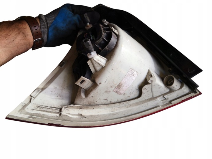 PHARE ARRIÈRE DROITE DANS AILE VW GOLF V HAYON BERLINE COMPACTE 1K6945096AA EUROPE EUROPE