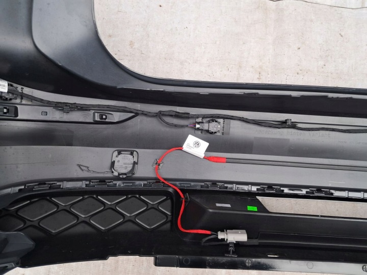 PARE-CHOCS ARRIÈRE ARRIÈRE GOLF 8 UNIVERSEL LIFT 2024-- 5H980742G R-LINE 5H9807568J