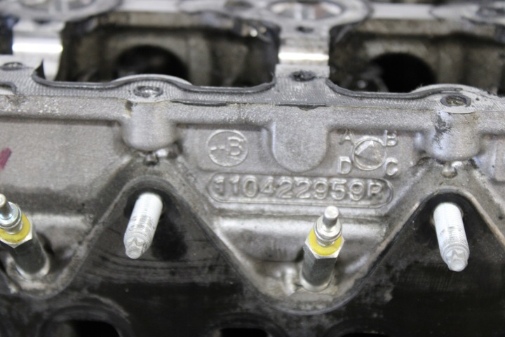 CULASSE SOUPAPES R9MA500 110422959R MERCEDES C-KLASA W205 SB 1,6 CDI